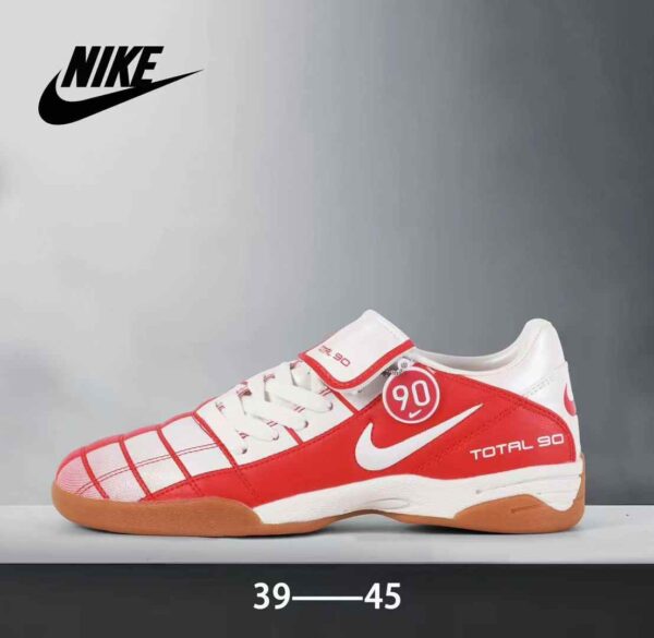 nike total 90 soccer shoes - Image 4