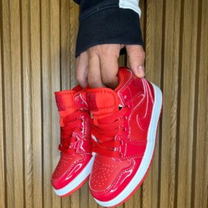 jordan retro 1 low charol sneakers