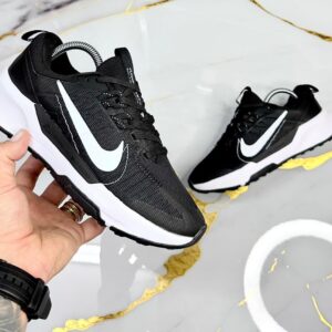 sneakers nike juniper