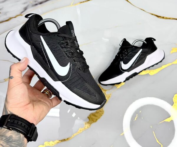 sneakers nike juniper