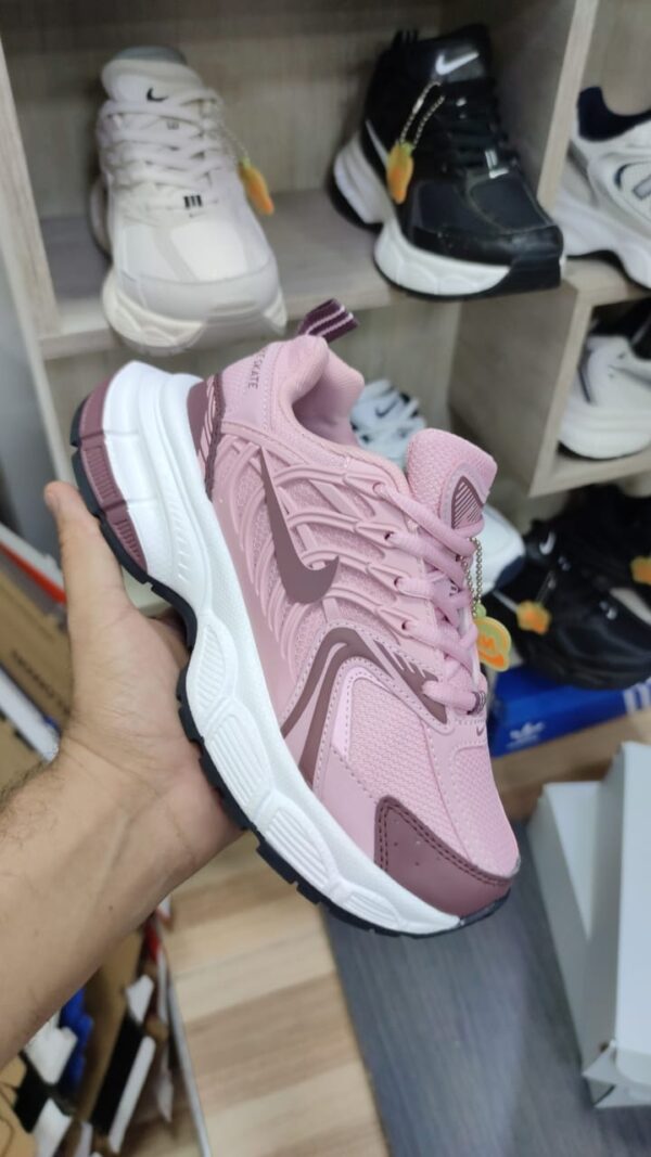 nike skate women sneakers
