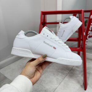 reebok clasic sneakers 2025
