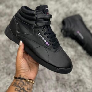 reebok botas negras 2025