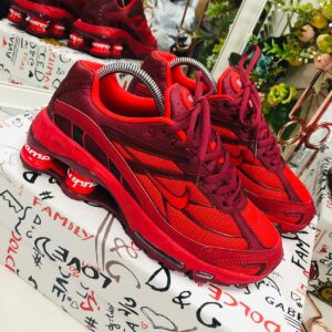 sneakers nike shox supreme 2025