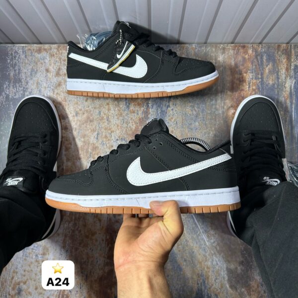 nike sb low sneakers
