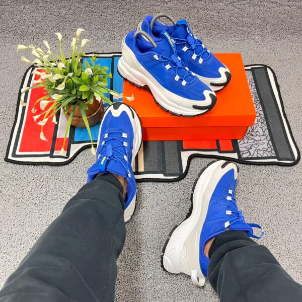 nike vomero roam sneakers - Image 2
