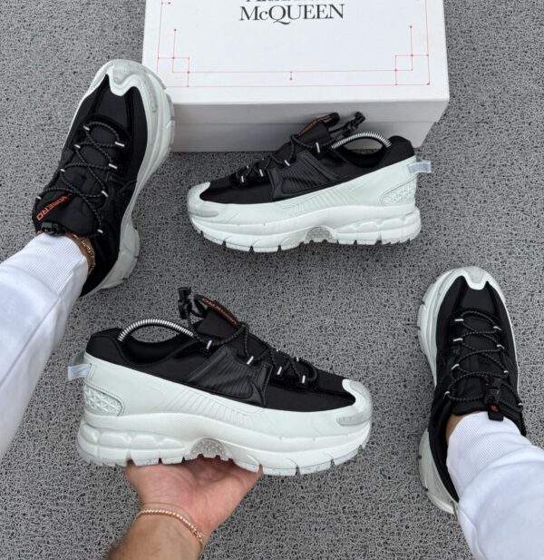 nike vomero roam sneakers - Image 6