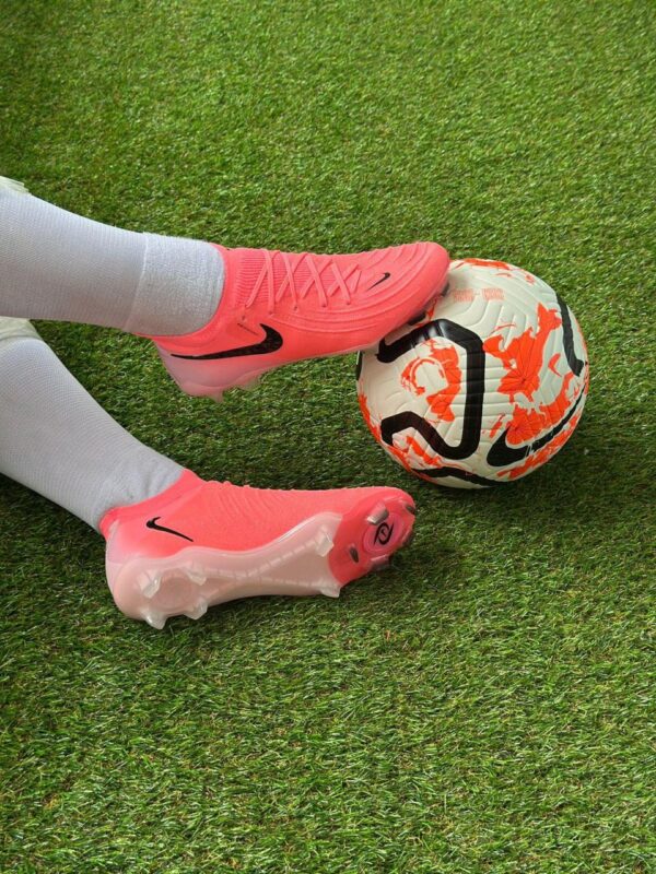 nike soccer boots 2025 - Image 6