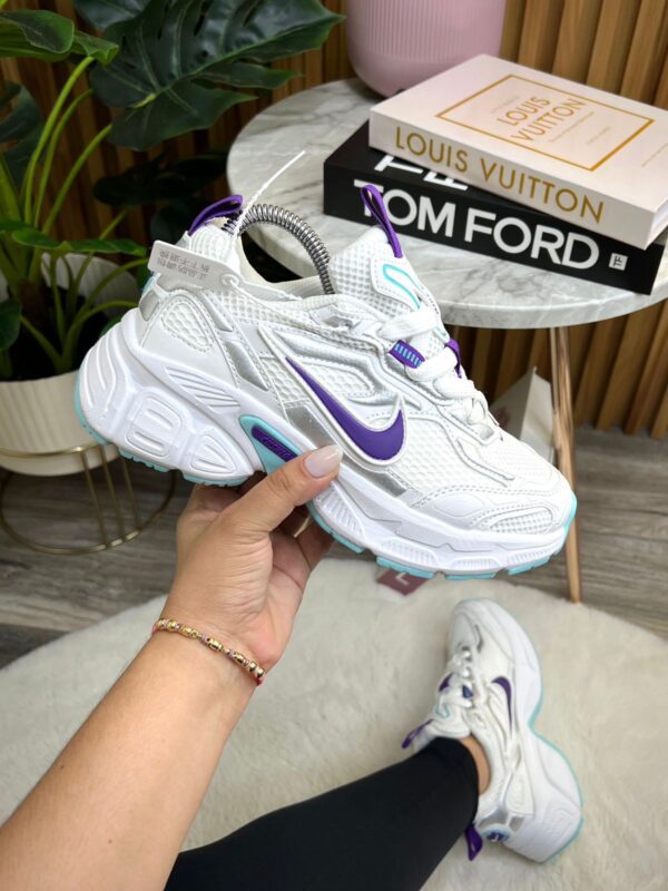 nike woman shoes v2k version 2025 - Image 3