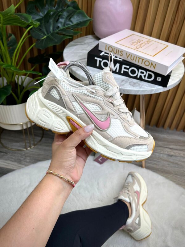 nike woman shoes v2k version 2025 - Image 6