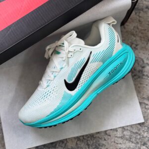 sneakers nike vomero 18