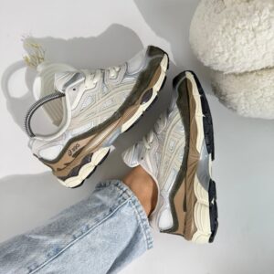 acsis kayano shoes