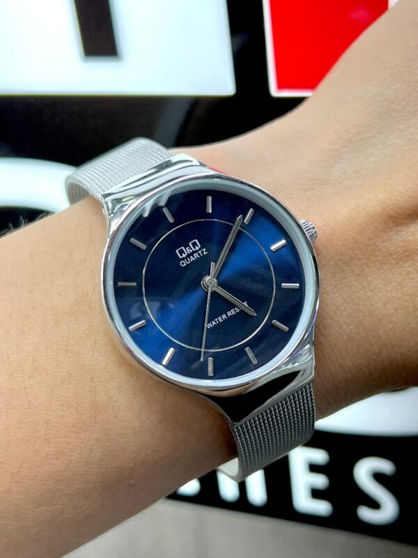 Q & Q relojes para mujer - Image 4
