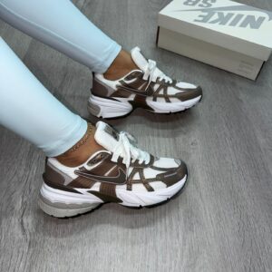 woman shoes nike v2k run